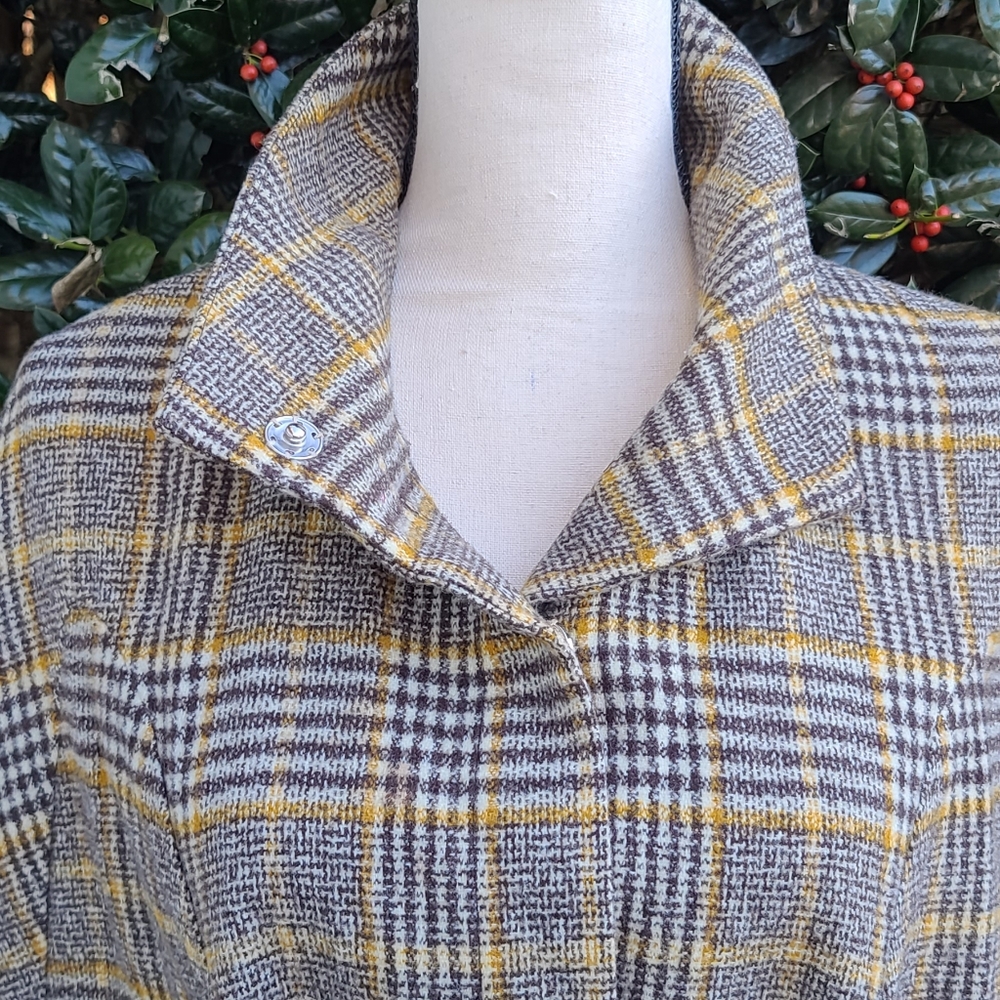 Cape jacket - Picture 5 of 8